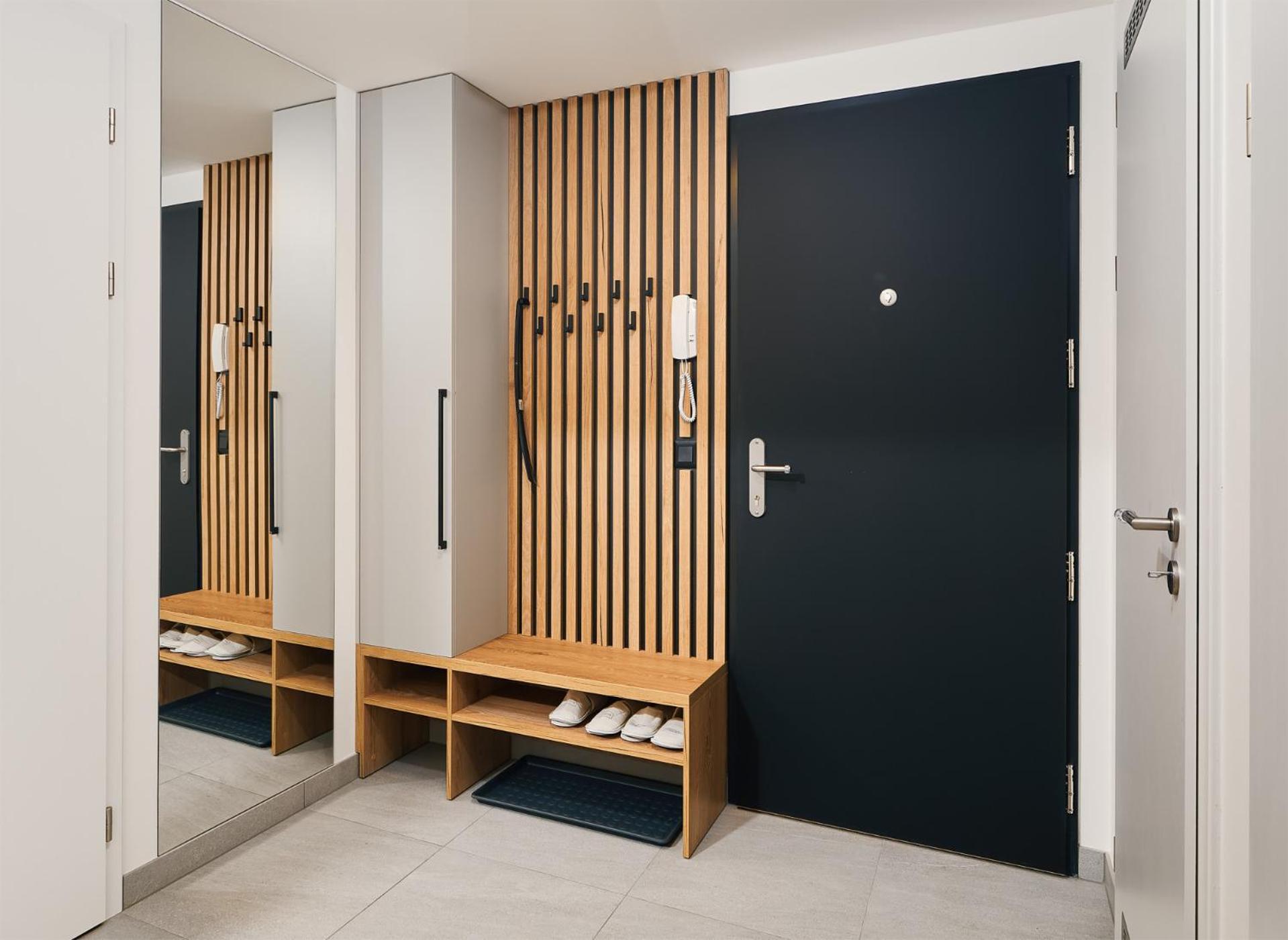 Beta Home - Garage, Air Condition, Garden, At Metro Prag Exterior foto